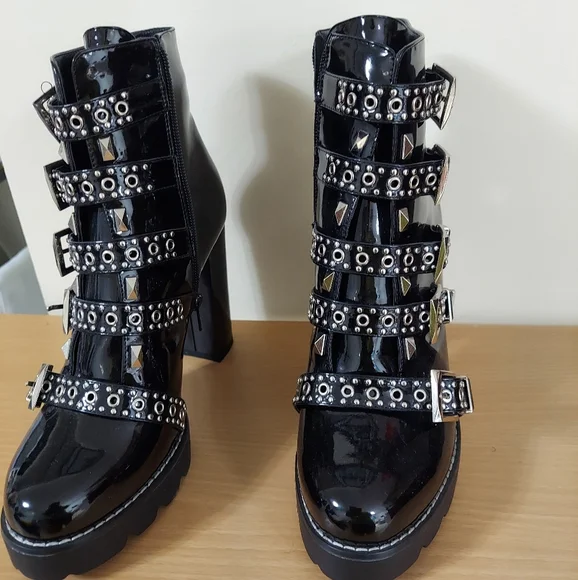 Azalea Wang studded chunky heel ankle boot - Picture 1 of 7
